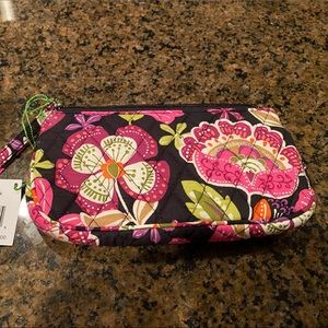 VERA BRADLEY Zip Wristlet - Pirouette Pink & Black